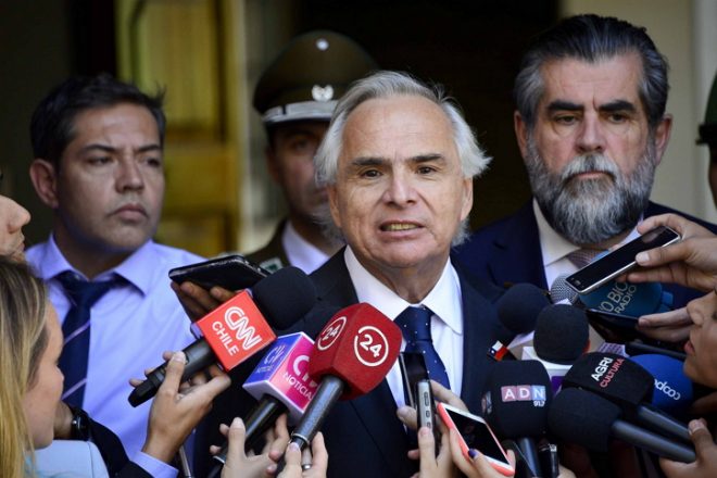 Ministro Chadwick confirmó la renuncia del General Gonzalo Blu